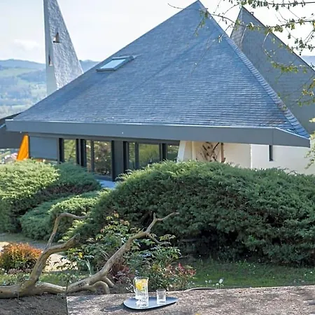 Avec Vue Domessin