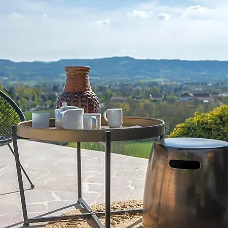 Bed & Breakfast Avec Vue Domessin